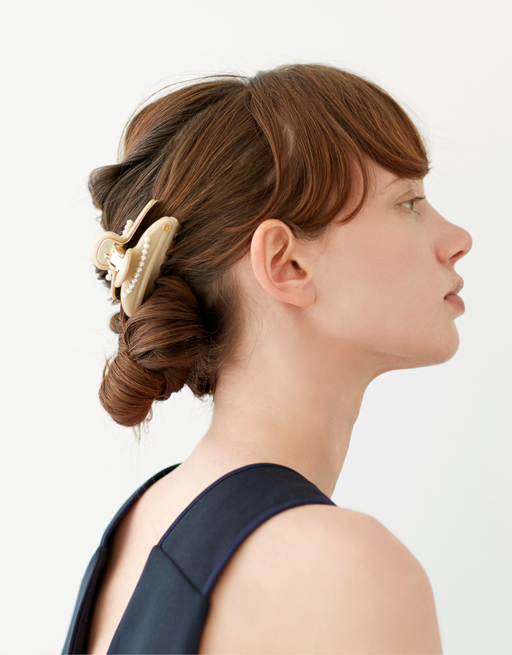 Alexandre de Paris regular off-white jewel hair clip Pince